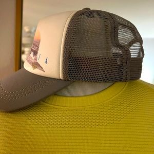 ROXY California trucker style cap